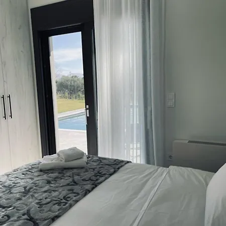 Nostos Luxury Villas With Private Pool In Nafpaktos Extérieur photo