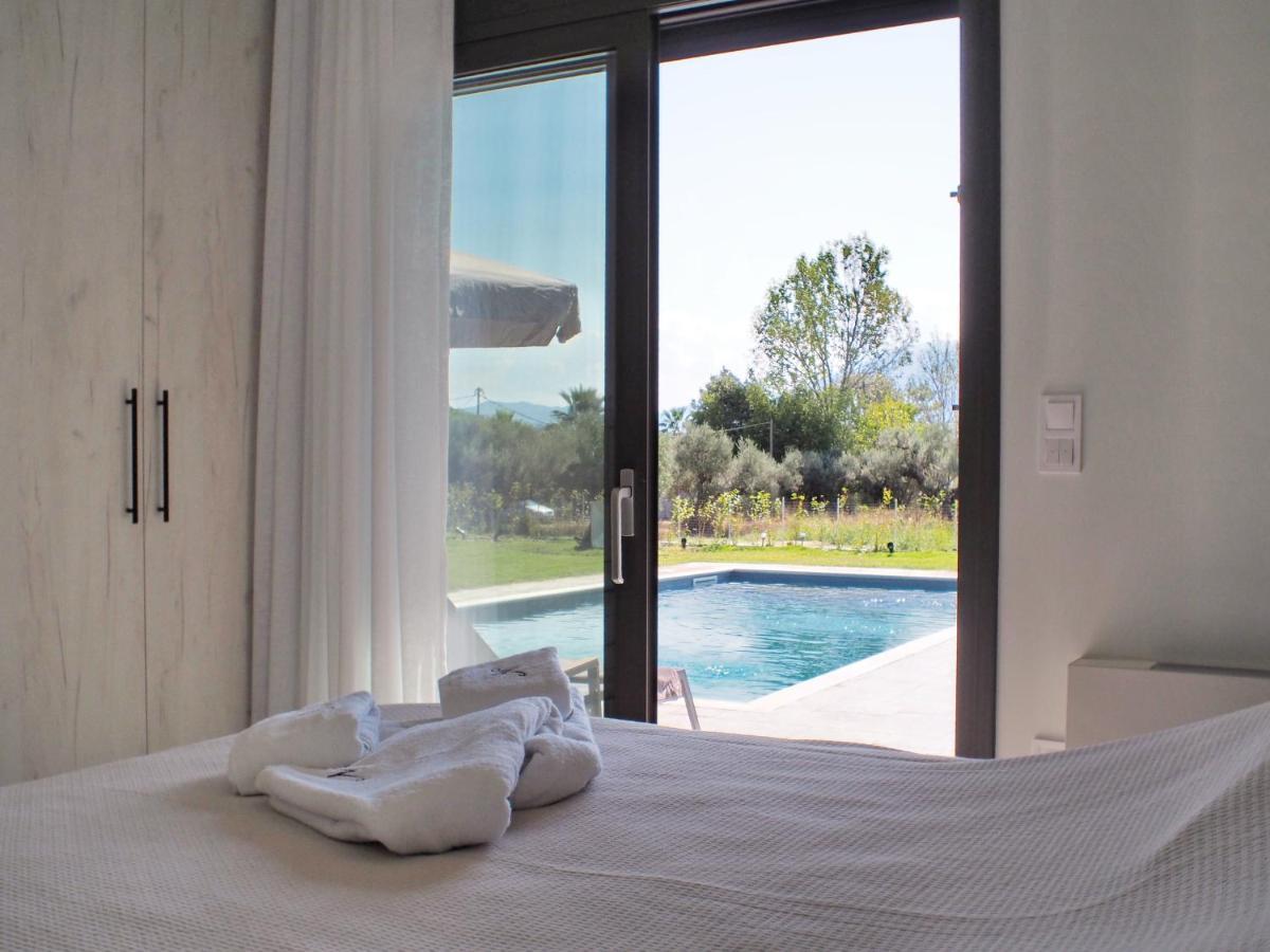 Nostos Luxury With Private Pool In Villa Nafpaktos