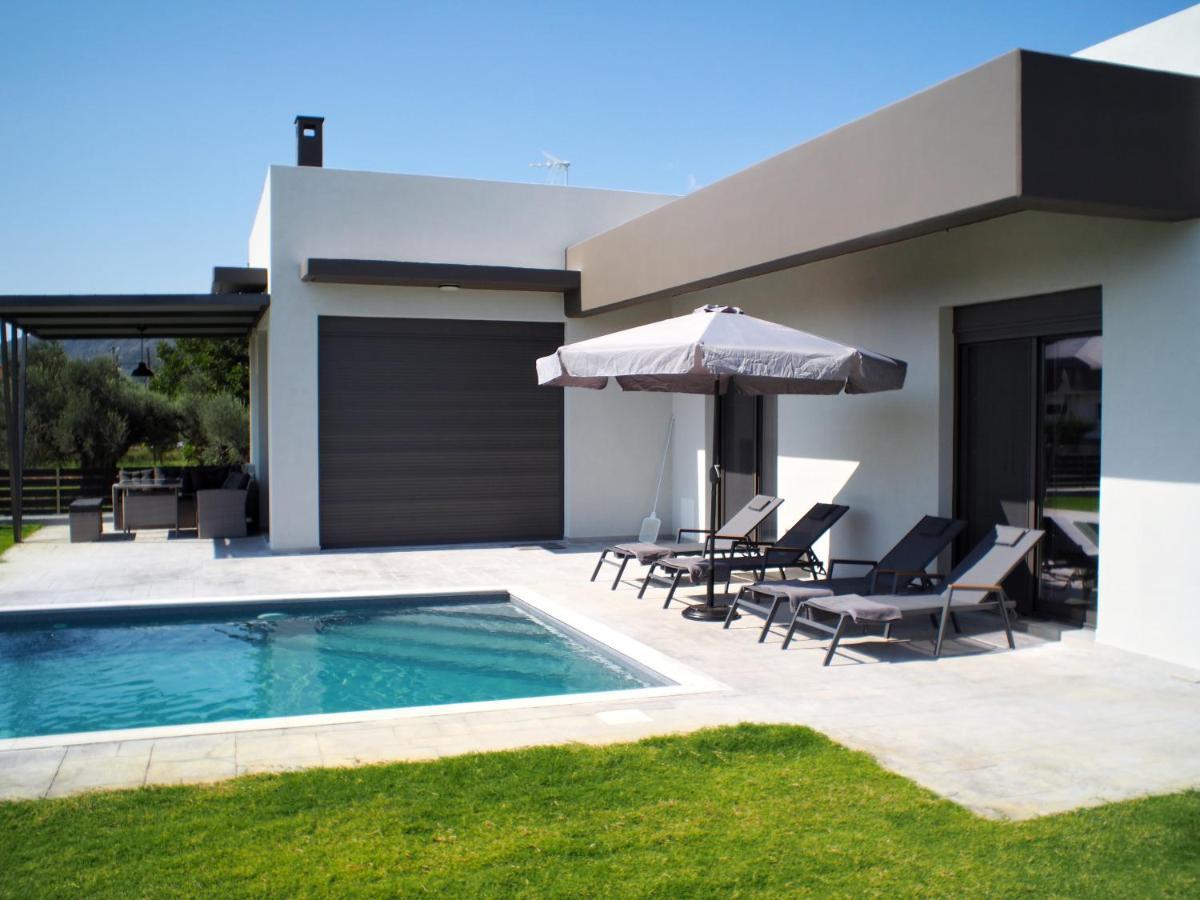 Nostos Luxury With Private Pool In * Nafpaktos