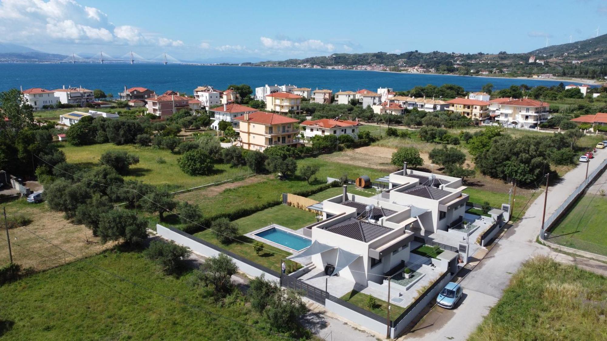 Nostos Luxury With Private Pool In Villa Nafpaktos
